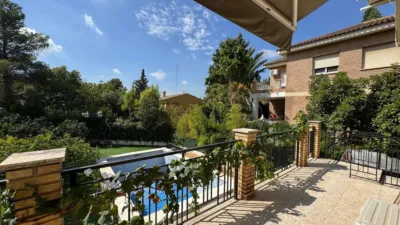 Chalet en alquiler en Calle Mestre Granados, El Vedat-Santa Apol·lònia (Torrent) de 2.700 €<span>/mes</span>