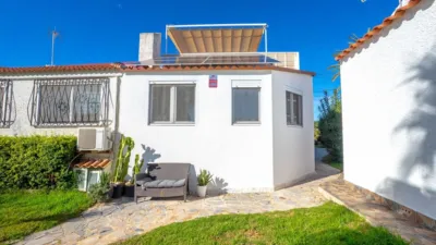 Terraced House in Carrer del Jabalí photo 3