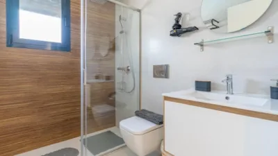 Apartment on Calle de María Gil Vallejos photo 16