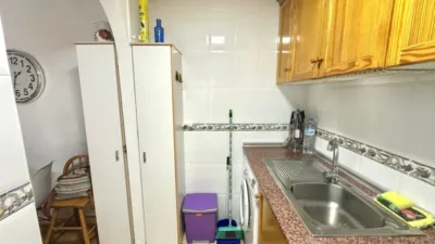Apartment on Beniajan Street photo 17