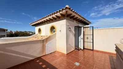 Casa adosada en venta en Calle Castillo de Guadalest, Los Dolses-Montezenia-Lomas de Cabo (Distrito Orihuela Costa. Orihuela) de 219.900 €