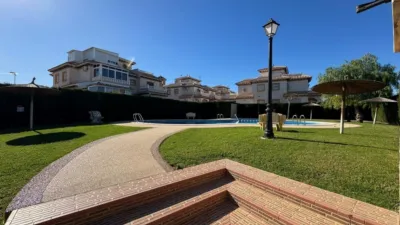 Casa adosada en venta en Calle Castillo de Guadalest, Los Dolses-Montezenia-Lomas de Cabo (Distrito Orihuela Costa. Orihuela) de 219.900 €
