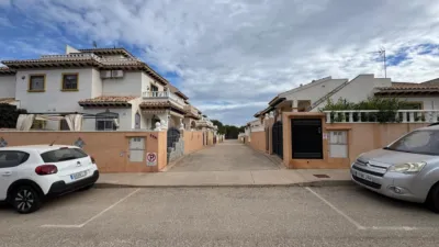 Casa adosada en venta en Calle Castillo de Guadalest, Los Dolses-Montezenia-Lomas de Cabo (Distrito Orihuela Costa. Orihuela) de 219.900 €