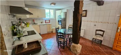 Rustic house on Calle de Villalacre, 1 photo 8