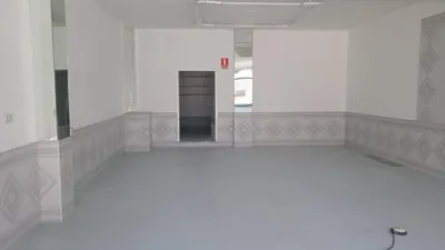 Local comercial en alquiler en Aguiño - Vista 3