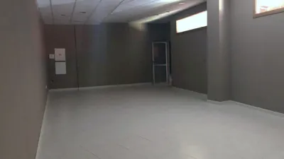 Local comercial en alquiler en Abesadas - Vista 3