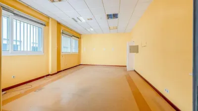 Local comercial en venta en Horreo - Vista 3