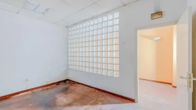 Local comercial en venta en Horreo - Vista 4