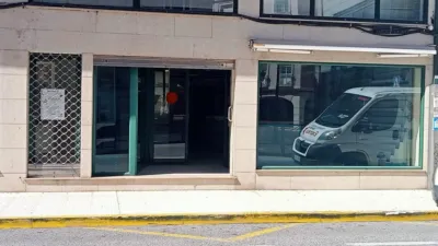 Local comercial en alquiler en Centro - Vista 2