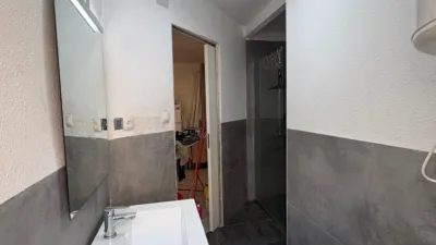 Apartment on Avenida de Emilio Ortuño photo 8