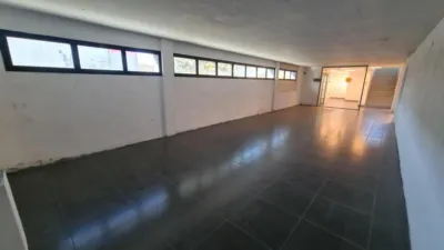 Nave industrial en venta en Carrer de la Font dels Bocs, 15 - Więcej