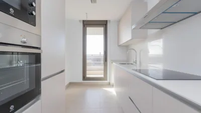 Piso en venta en Calle del Aire, 10, Aljamar (Tomares) de 348.000 €