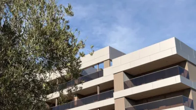 Piso en venta en Calle del Aire, 10, Aljamar (Tomares) de 348.000 €