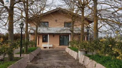 Chalet in Allende El Río photo 18