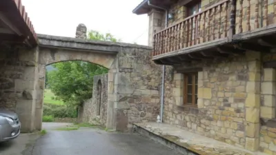 Semi-detached house in Barrio de la Iglesia photo 3