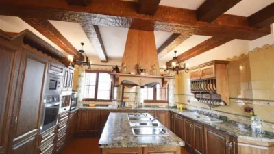 Chalet on Calle Reina Sofia photo 16