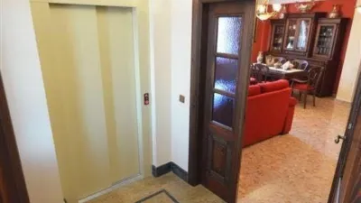 Chalet on Calle Reina Sofia photo 5
