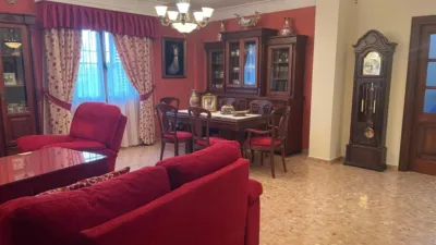 Chalet on Calle Reina Sofia photo 7