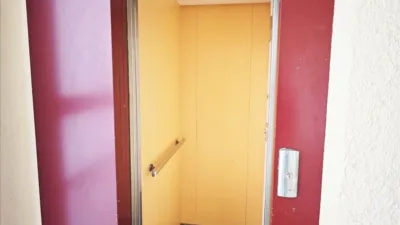 Apartment on Calle P Calderon de La Barca, No. 36 photo 2