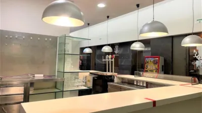 Local comercial en venta en Plaza Constitucion, Centro (Tudela) de 215.000 €