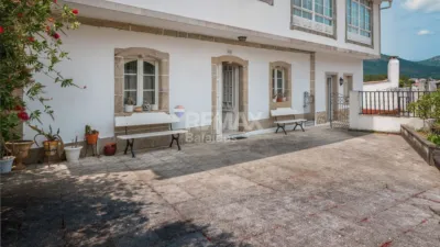 Casa – A Pobra do Caramiñal, O Xobre - Más