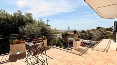 House on Carrer de la Llevadora Maria Vives photo 34