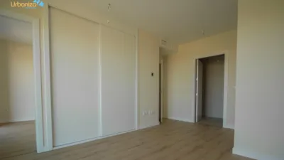 Ático en alquiler en Avenida de Adolfo Díaz Ambrona, 3, San Fernando-Estación (Badajoz Capital) de 2.100 €<span>/mes</span>