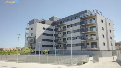 Ático en alquiler en Avenida de Adolfo Díaz Ambrona, 3, San Fernando-Estación (Badajoz Capital) de 2.100 €<span>/mes</span>