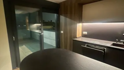 Ático en alquiler en Avenida de Adolfo Díaz Ambrona, 3, San Fernando-Estación (Badajoz Capital) de 2.100 €<span>/mes</span>