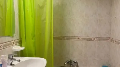 Piso en alquiler en Calle de Antonio Pesini, Huerta Rosales-Valdepasillas (Badajoz Capital) de 675 €<span>/mes</span>