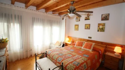 Chalet en venta en Calle de la Iglesia, 1, Arenas de San Pedro de 125.000 €