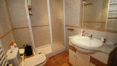 Chalet en venta en Calle de la Iglesia, 1, Arenas de San Pedro de 125.000 €