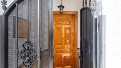 Terraced house on Calle de Mariana Pineda photo 3