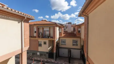 Detached House in the Metropolitan Area photo 39