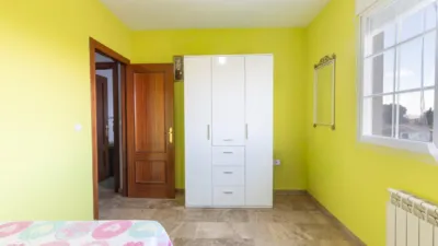 Detached House in the Metropolitan Area photo 45