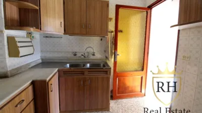 Apartment on Carrer de Santa Apolonia photo 8