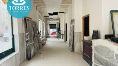 Local comercial en alquiler en Calle de la Serna, Perchel Sur-Plaza de Toros Vieja (Distrito Centro. Málaga Capital) de 3.000 €<span>/mes</span>