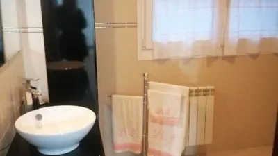 Chalet en venta en Calle de Serna, El Astillero de 450.000 €