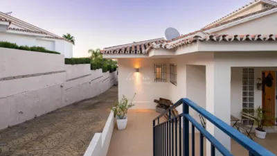 Chalet in Avenida - Málaga. Calle Jerez, No. 37 photo 2