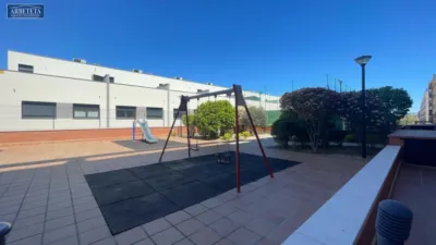 Piso en alquiler en Las Cañas, Aguas Vivas-Las Lomas-Alamín (Guadalajara Capital) de 1.100 €<span>/mes</span>