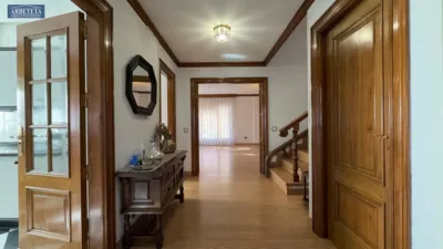 Chalet on Calle Ferial photo 12