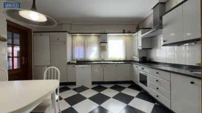 Chalet on Calle Ferial photo 15