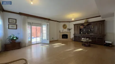 Chalet on Calle Ferial photo 25