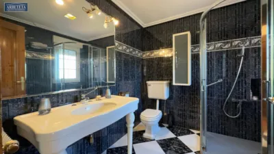 Chalet on Calle Ferial photo 31
