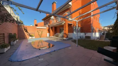 Chalet on Calle Ferial photo 6