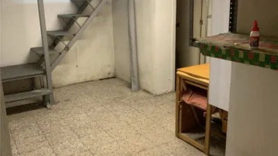 Local comercial en alquiler en Calle de Ervedelo, cerca de Calle de Faustino Miguez, O Couto (Ourense Capital) de 500 €<span>/mes</span>