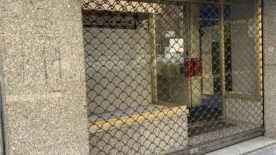Local comercial en alquiler en Calle de Ervedelo, cerca de Calle de Faustino Miguez, O Couto (Ourense Capital) de 500 €<span>/mes</span>