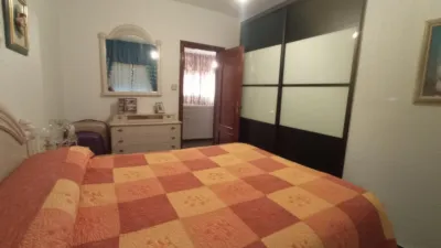 Chalet on Calle de Manzanares photo 9