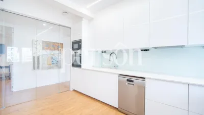 Piso en alquiler en Russafa, Montolivet (Distrito Quatre Carreres. València Capital) de 2.500 €<span>/mes</span>