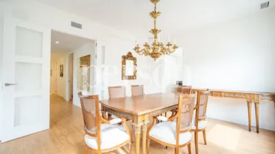 Piso en alquiler en Russafa, Montolivet (Distrito Quatre Carreres. València Capital) de 2.500 €<span>/mes</span>